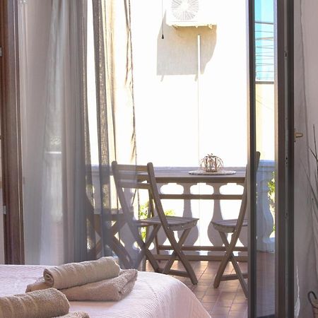 Ayerina Ground Floor Apartment อาร์ริลลาส ภายนอก รูปภาพ